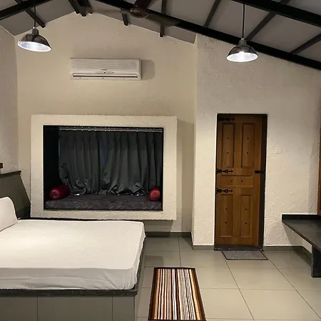 Parnakuti Cottage-2