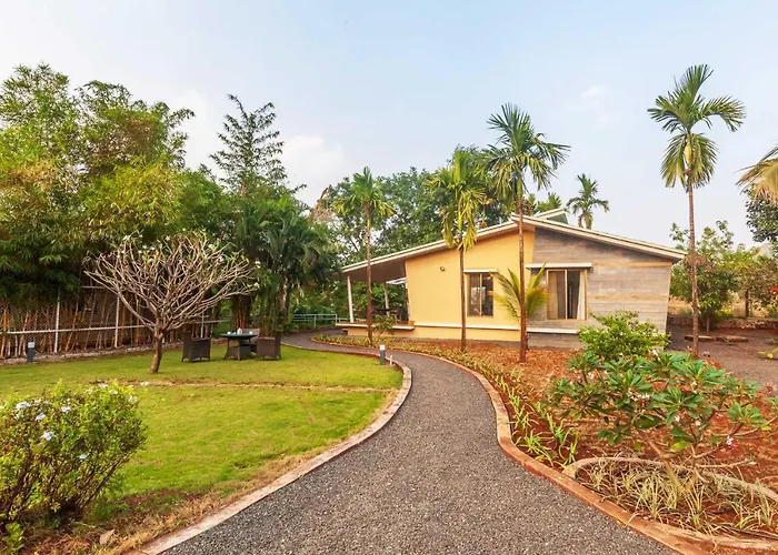 Stayvista'S Green Grove - A Modern Mountain-View Retreat With Lush LawnVilla